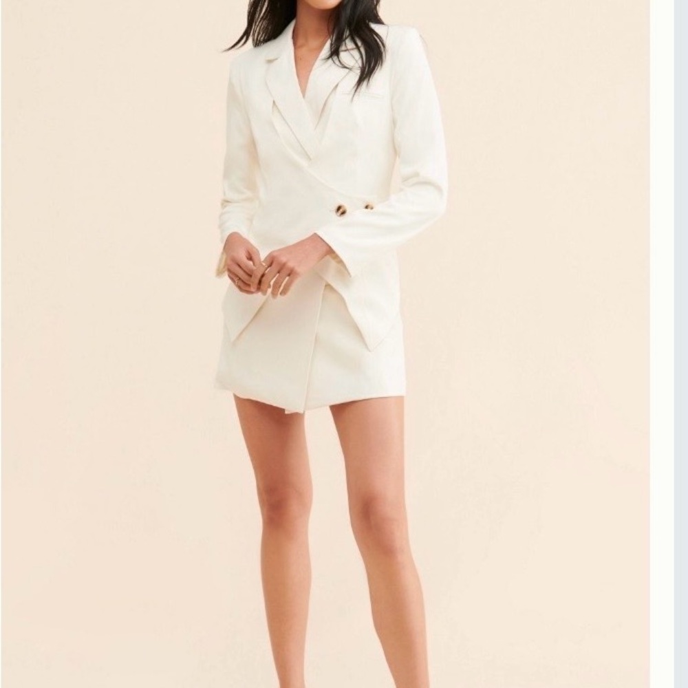 Women's Cream Blazer Mini Dress - Tailored Double-Breasted Style - Picture 1 of 7
